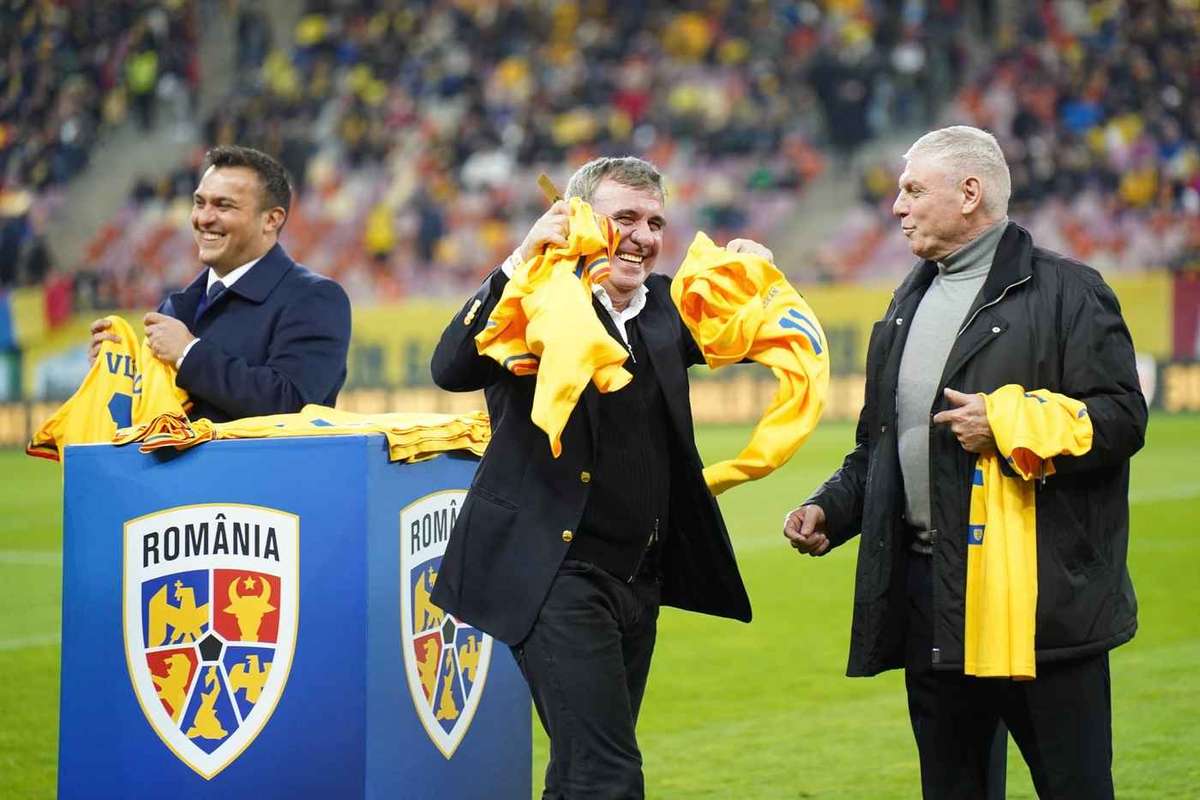 Confirmado: Hagi volta à equipa nacional da Roménia após 25 anos