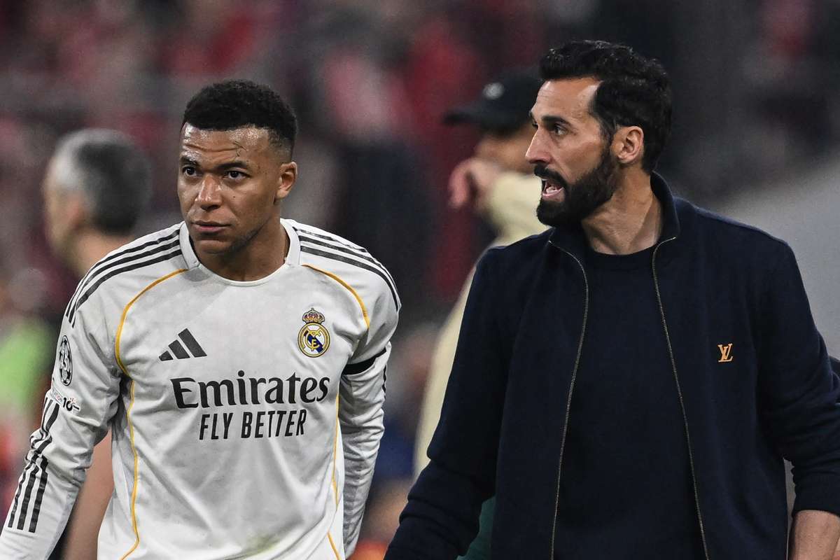 Arbeloa apoia Mbappé face às críticas: "Representou uma ameaça permanente para a defesa rival"