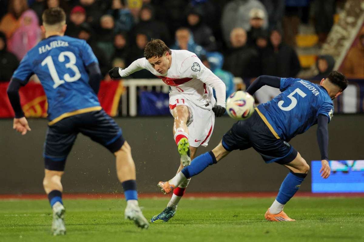 Treinador da Turquia elogia Kenan Yildiz e prevê grande evolução