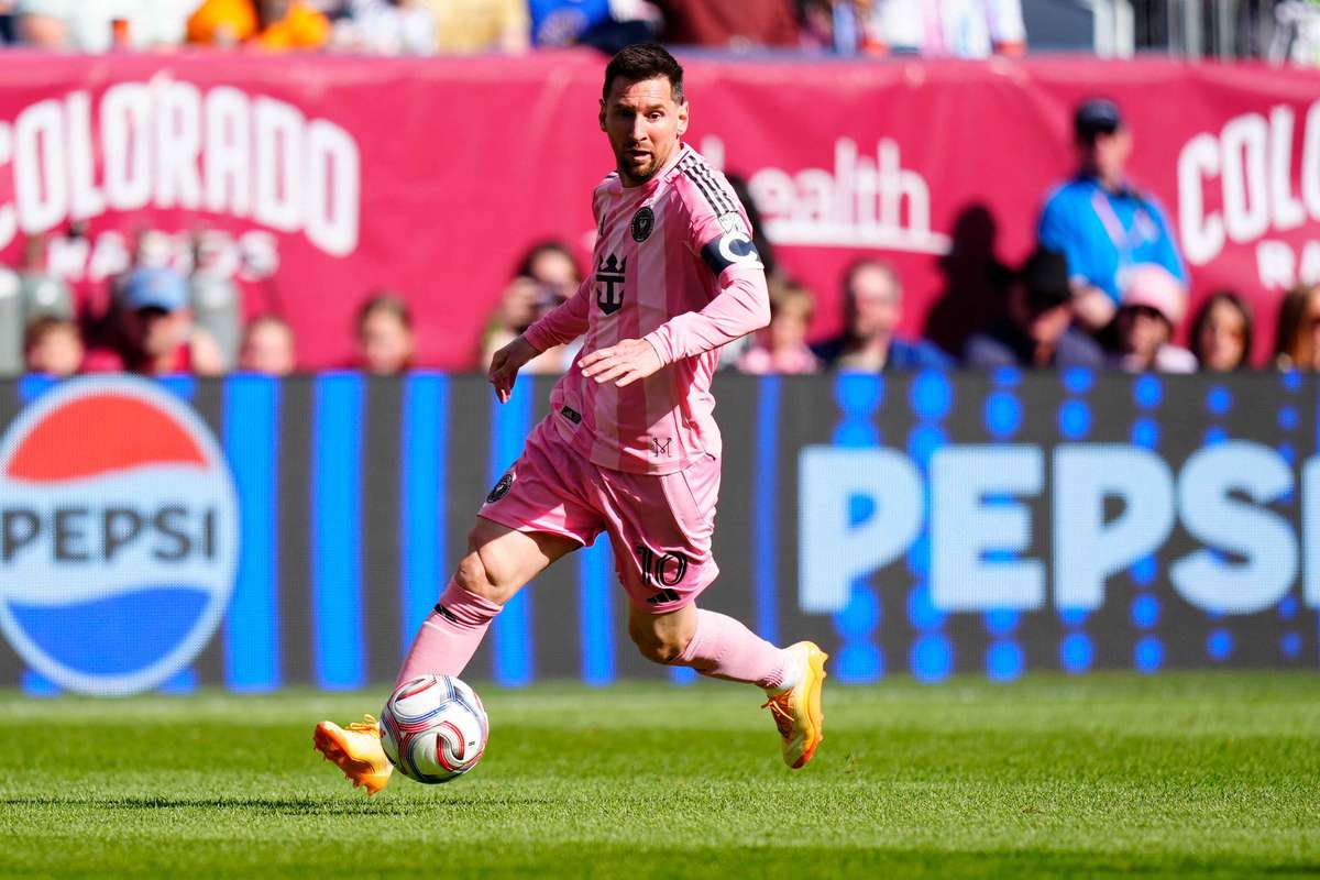 Ex presidente do Barcelona confessa: Um emblema estava a preparar se para pagar 400 milhoes de euros por Messi