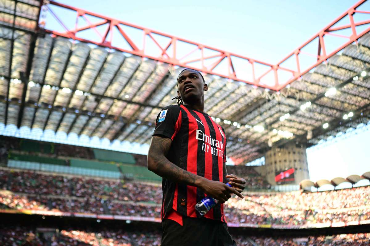 El AC Milan establece el coste de Rafael Leão y el Barça muestra interés