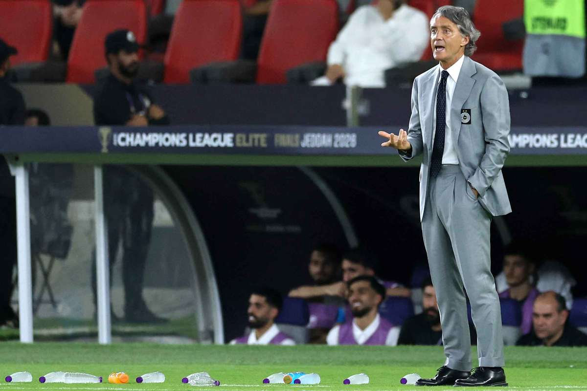 Roberto Mancini: Regressar à seleção italiana? O meu foco actual é concluir a temporada no Al Saad