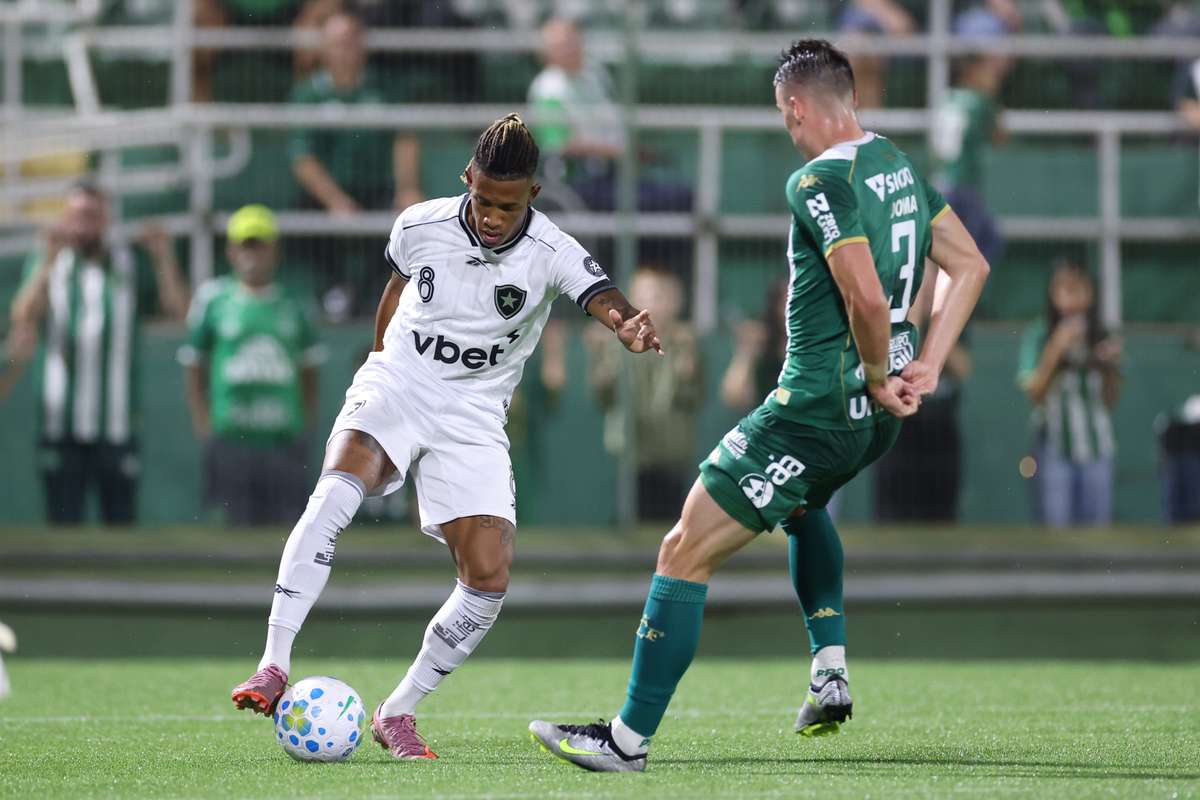 Botafogo contra Chapecoense: transmissão horário e informações da partida da Copa do Brasil
