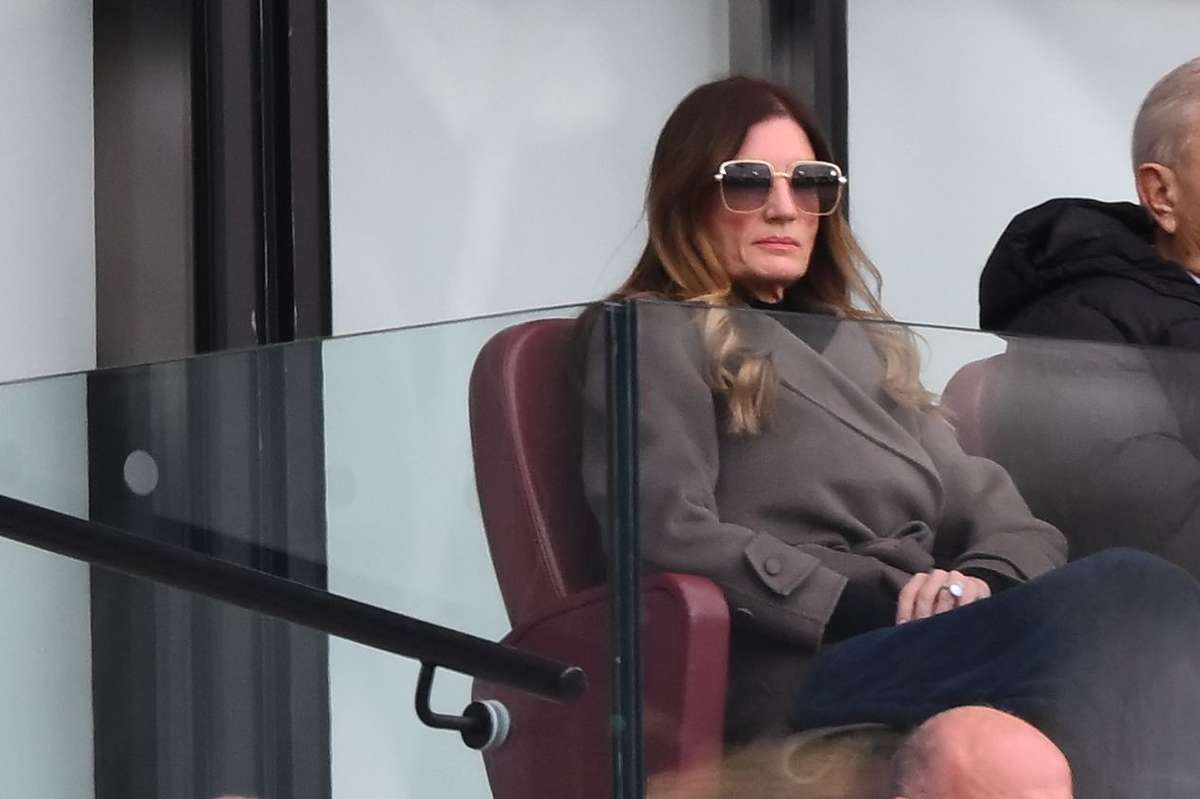 Controversial West Ham vice-chair Karren Brady steps down after 16 years at club