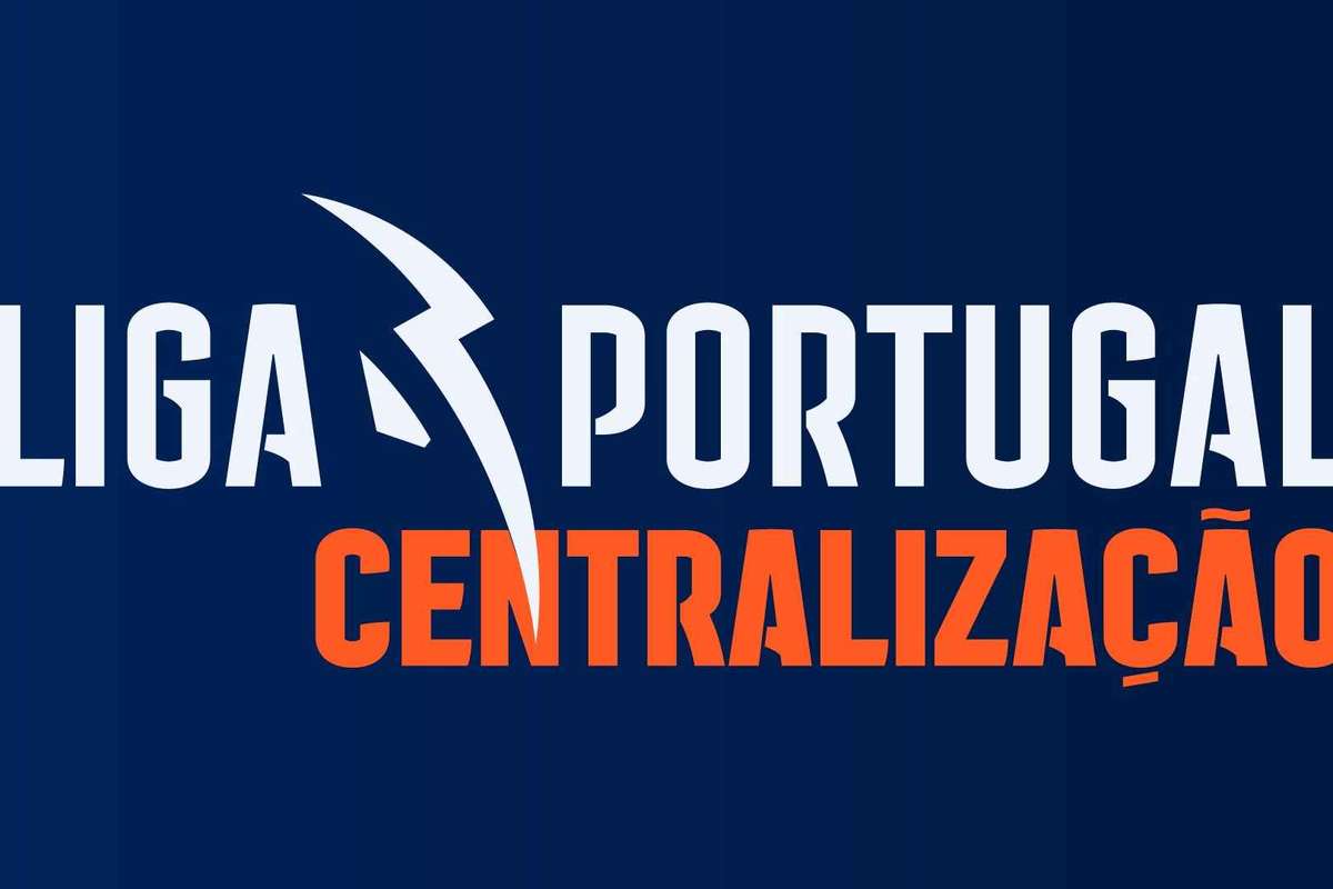 Centralizacao dos direitos: Um terco do montante dividido igualmente entre os clubes que sao recompensados pelos seus desempenhos