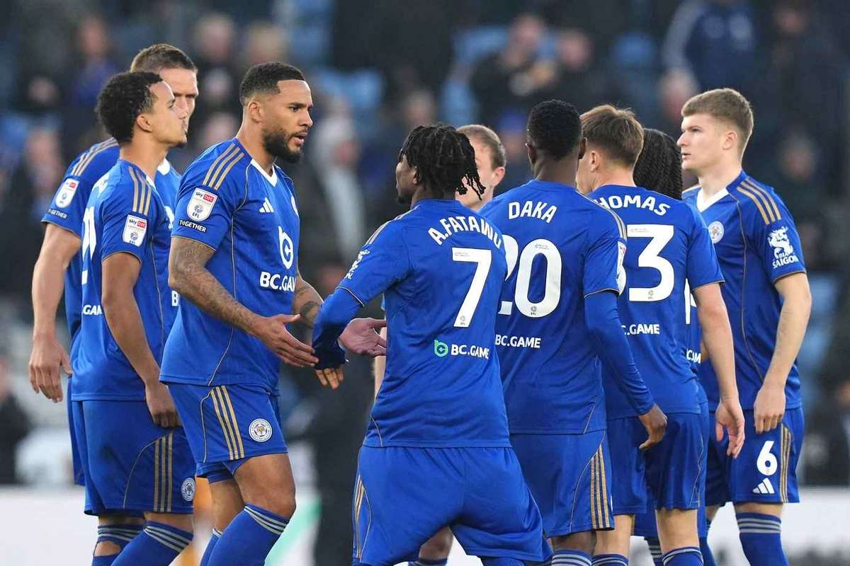 Zehn Jahre nach dem Premier League Titel: Ehemaliger Meister Leicester rutscht in die dritte Liga