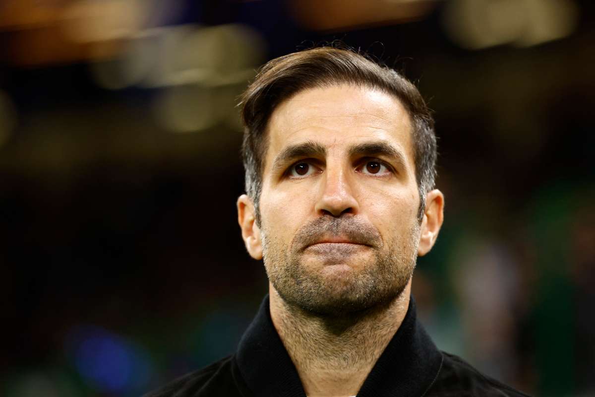 Cesc Fàbregas parabeniza o Inter e enaltece Çalhanoglu: "Estou completamente encantado, existem poucos iguais a ele"