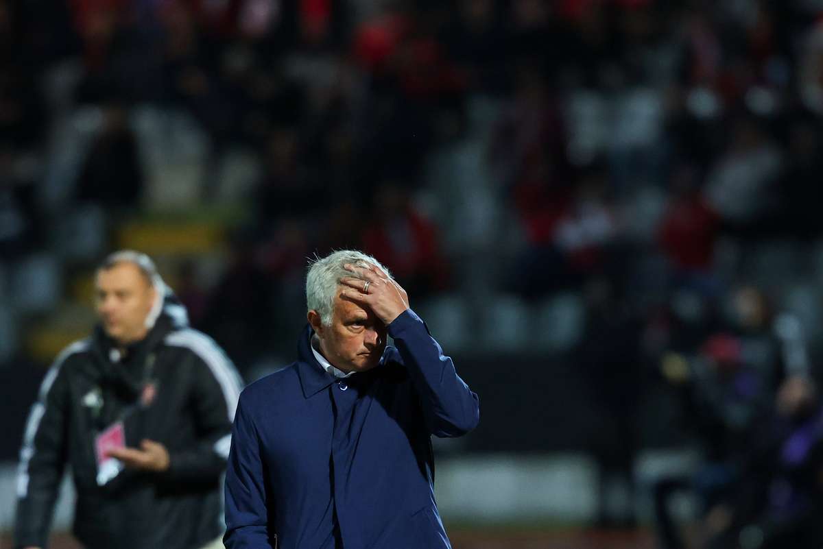 Oficial: José Mourinho surge como forte candidato para liderar o Newcastle em 2026/27