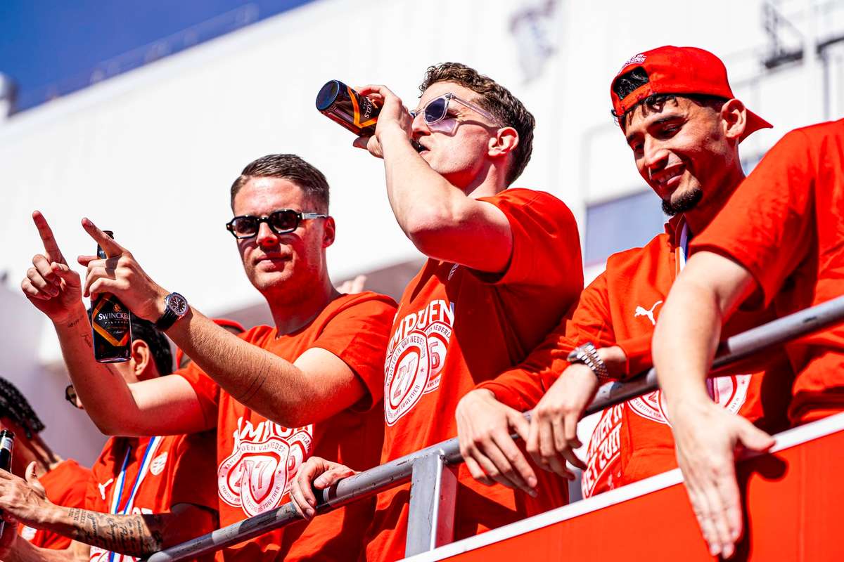 Los futbolistas del PSV disfrutarán de unas vacaciones en Ibiza durante la semana del enfrentamiento con el Ajax