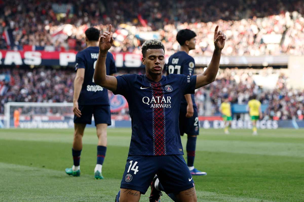 Kvaratskhelia y Doué acercan al PSG al título y al Nantes a la Ligue 2 (3-0)