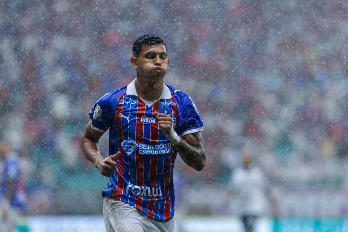 Olés e vaias: adeptos do Bahia reagem à perda contra o Remo na Fonte Nova