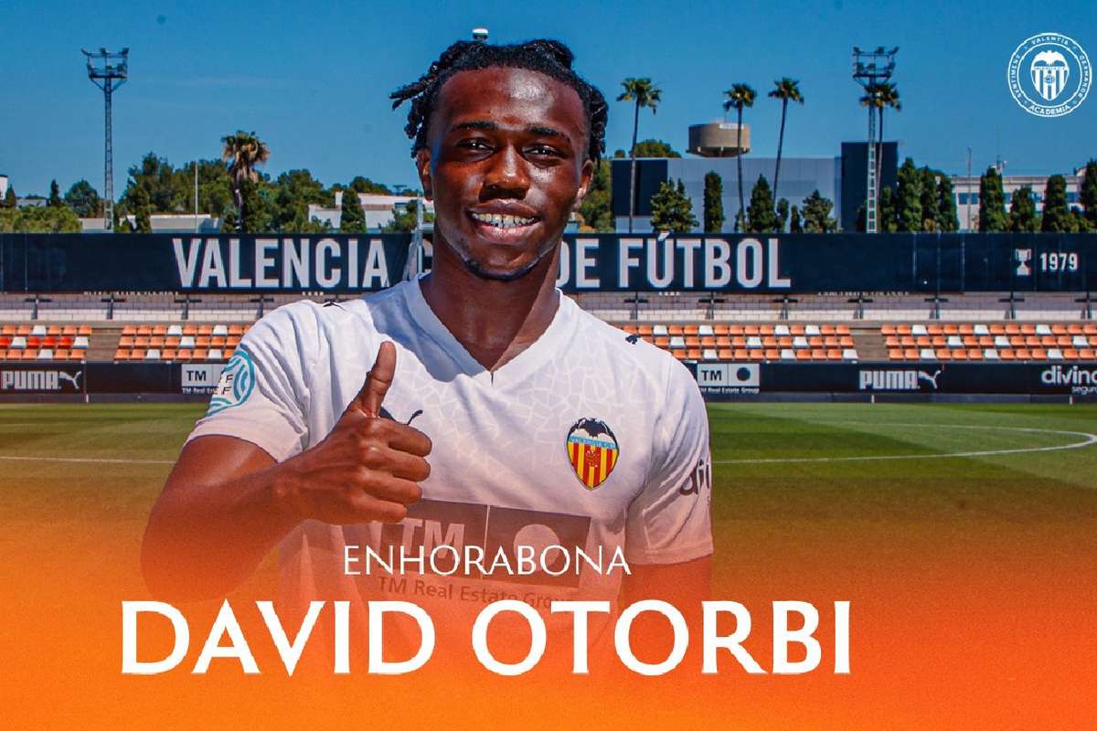 Valencia CF asegura el futuro de uno de sus canteranos más prometedores David Otorbi