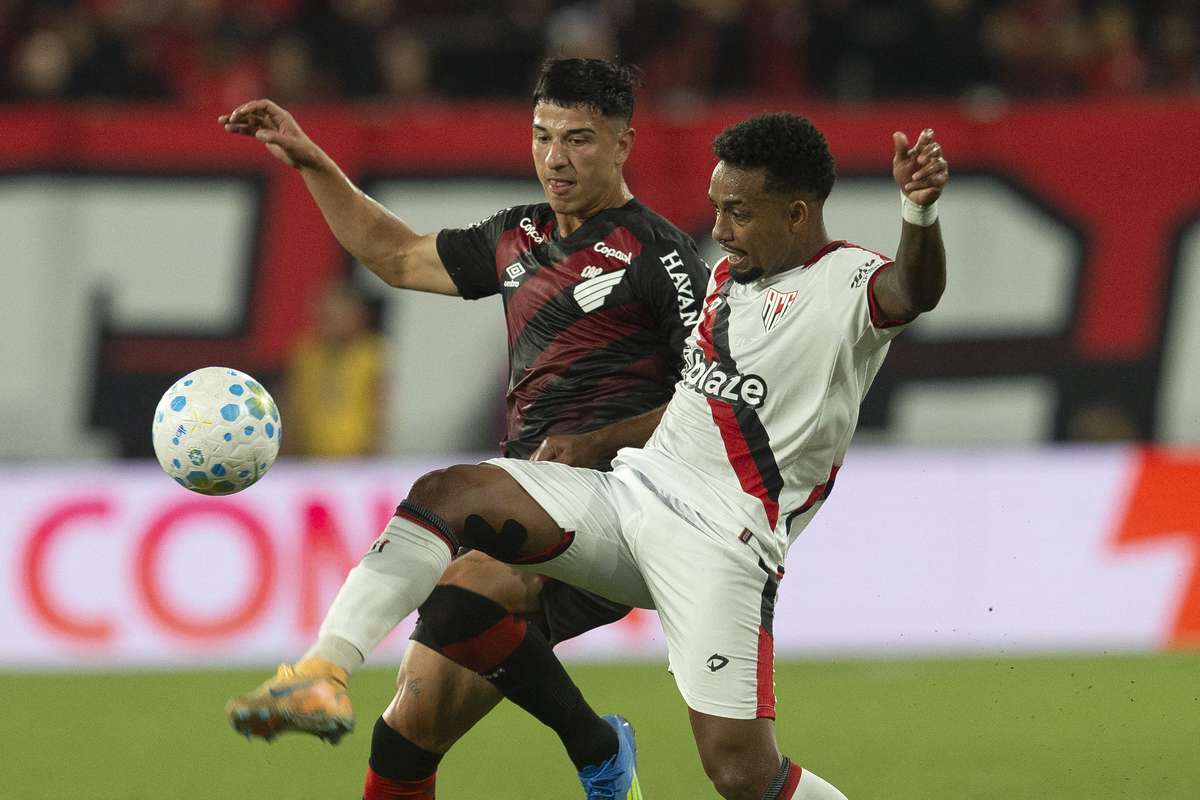 Empate entre Athletico-PR e Atlético-GO mantém apuramento por decidir na Copa do Brasil
