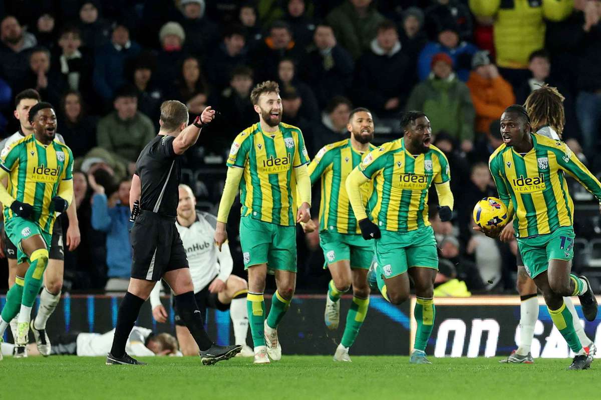 West Bromwich Albion otrzymuje dwupunktową karę i wraca do strefy spadkowej w Championship