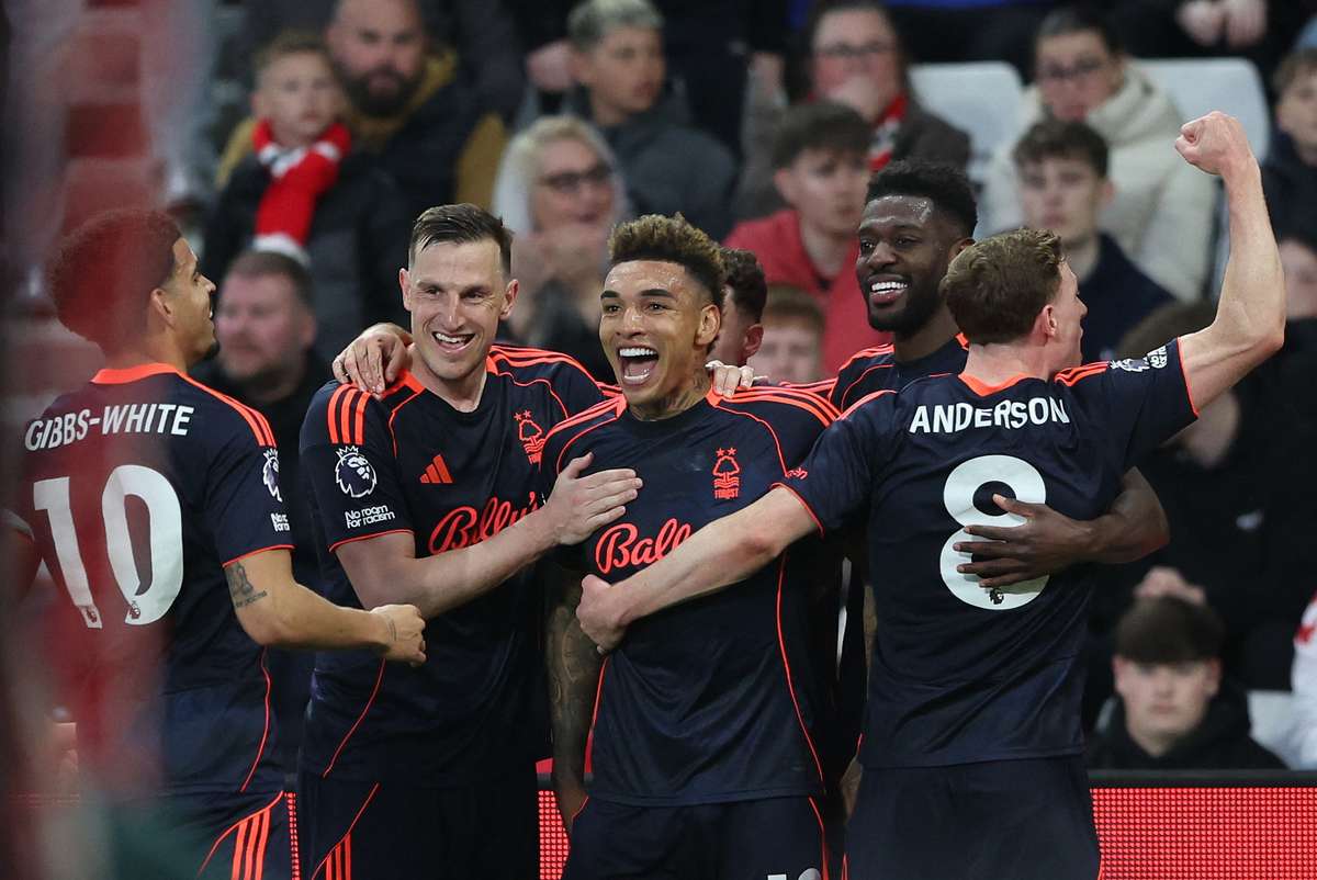 Impressive Nottingham Forest demolish Sunderland in push for Premier League survival