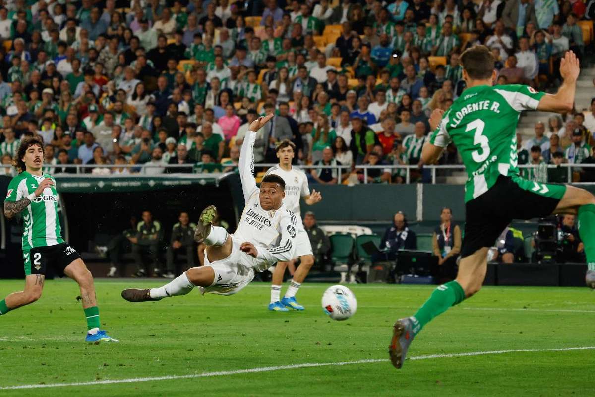 LaLiga: Mbappé preocupa com saída antecipada no jogo Betis contra Real Madrid