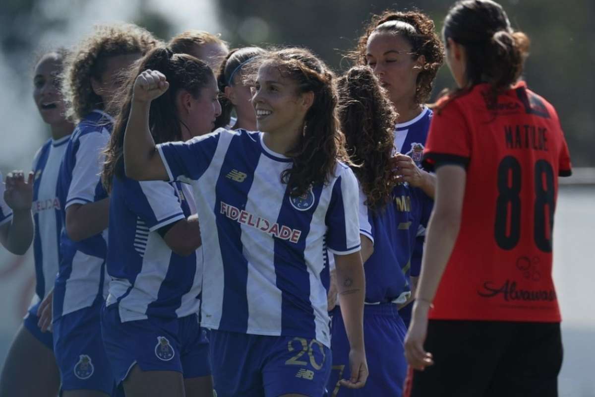 Deux ans seulement après sa création, le FC Porto valide sa montée en première division