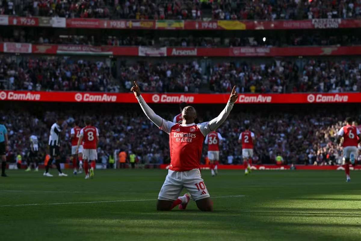 Premier League: Arsenal derrota Newcastle por 1 a 0 e volta à liderança provisória