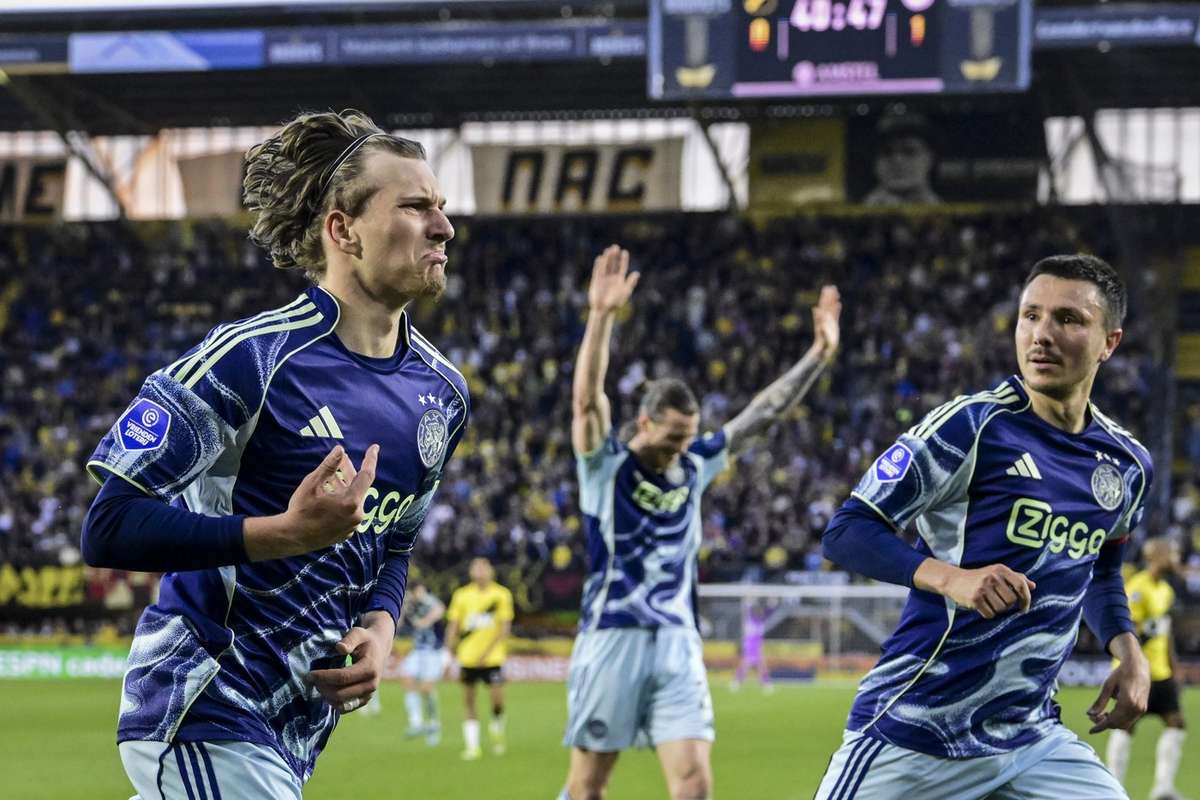 Meesterlijke Mika Godts stuurt Ajax naar uitzege met briljante solorally