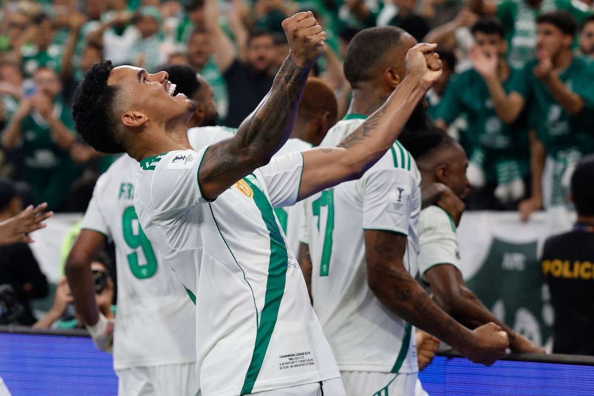 Al Ahli derrota Machida Zelvia do Japao no tempo extra e conquista bicampeonato da Champions Asia