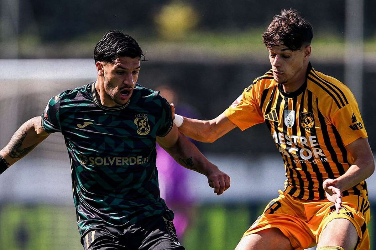 Liga 2: Lourosa derrota Paços de Ferreira por 2-0
