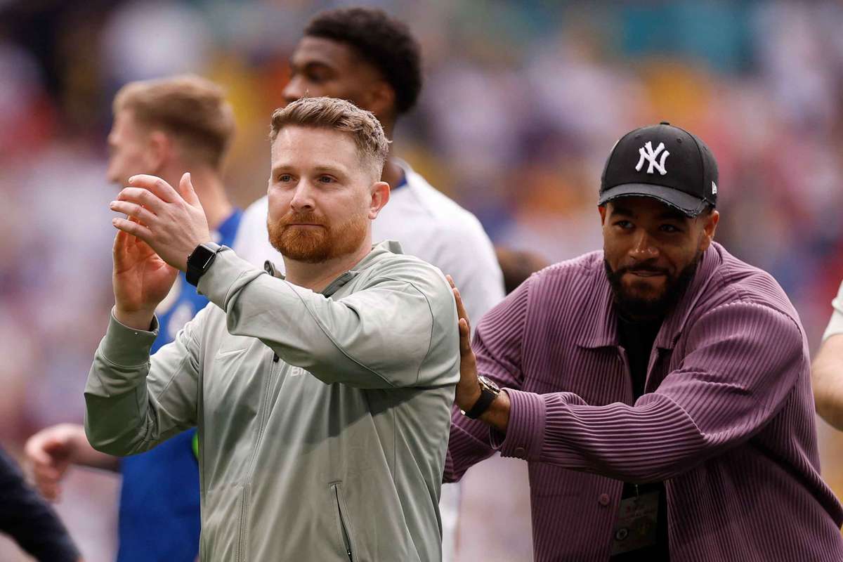 Allenatore provvisorio McFarlane soddisfatto del carattere e grinta mostrati dal Chelsea per raggiungere la finale di FA Cup