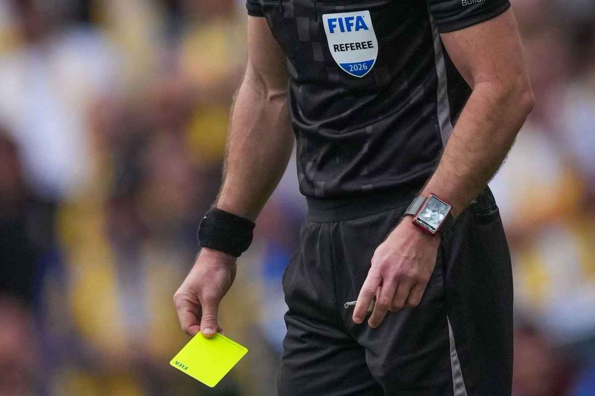 Berichte übereinstimmend: Gelbe Karten verfallen nach der WM Gruppenphase