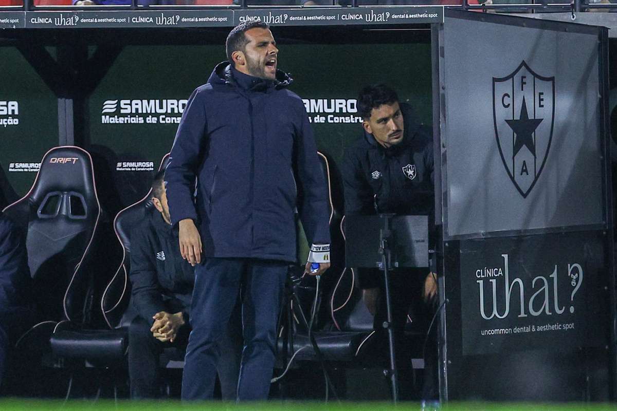 Liga: Estrela da Amadora demite novamente e confirma 11.ª alteração no comando técnico esta temporada