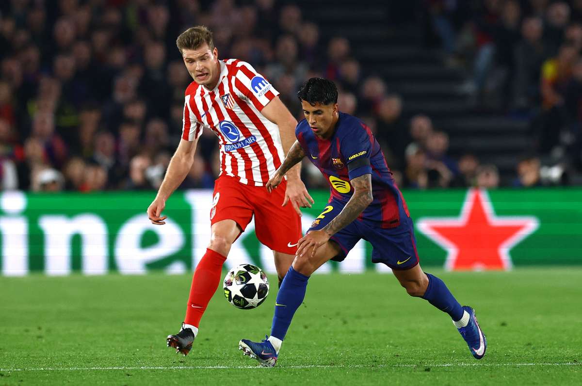 Cancelo a um passo de fazer história ao conquistar títulos nas principais ligas europeias