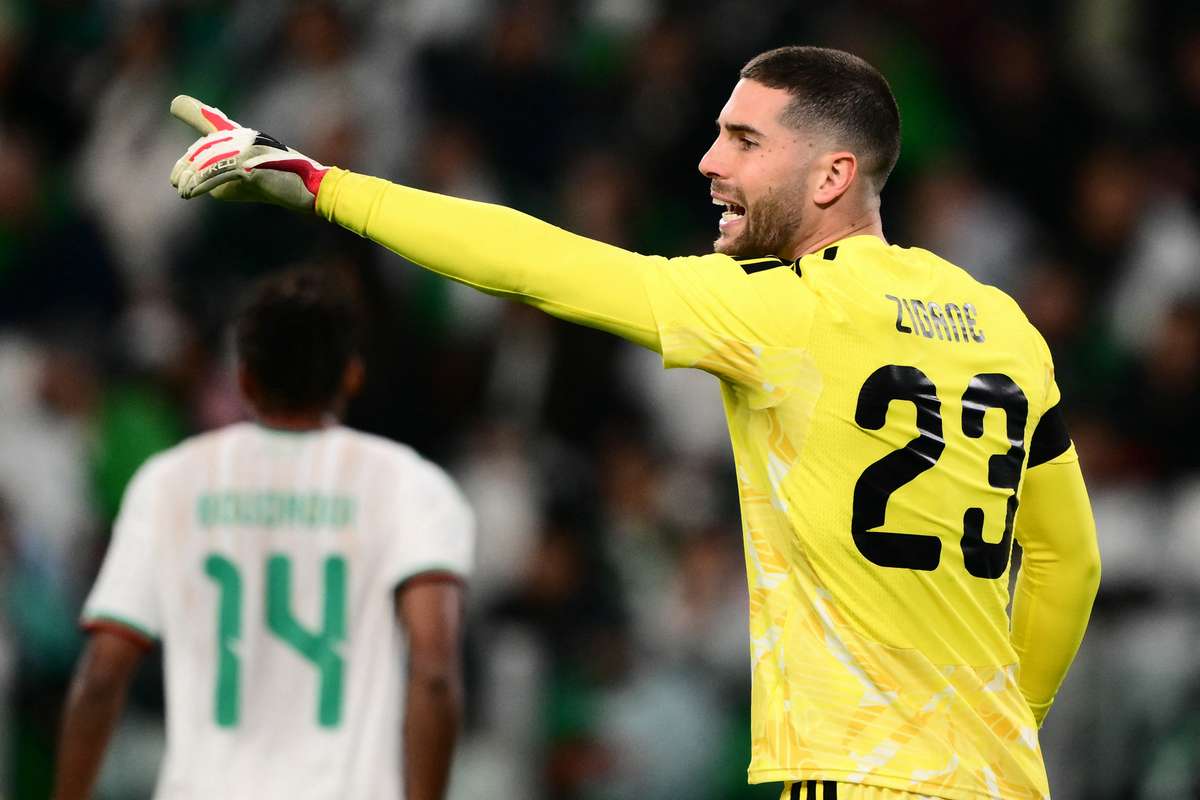 Penjaga Gawang Algeria Luca Zidane Diragukan untuk Piala Dunia Usai Mengalami Patah Tulang Rahang