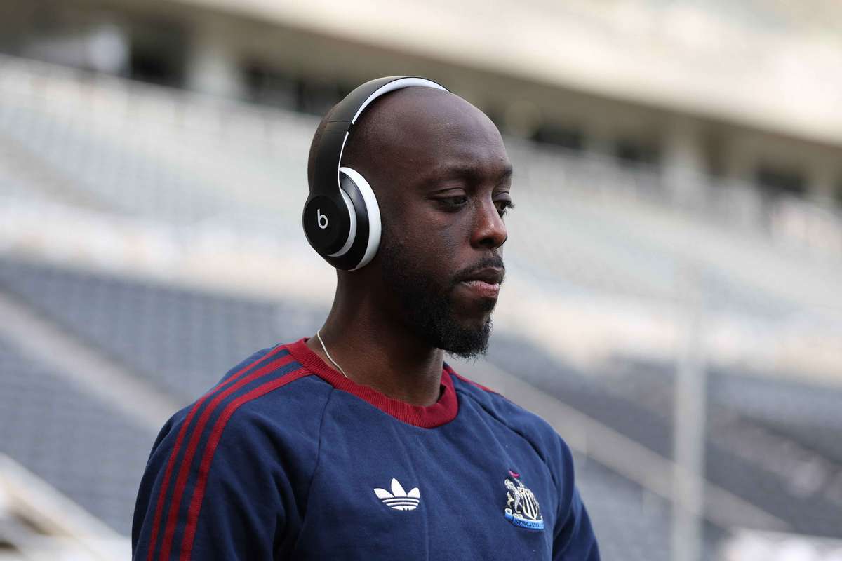 El Newcastle abre la puerta a la salida de Wissa y pone en alerta al Villa, Spurs y Forest