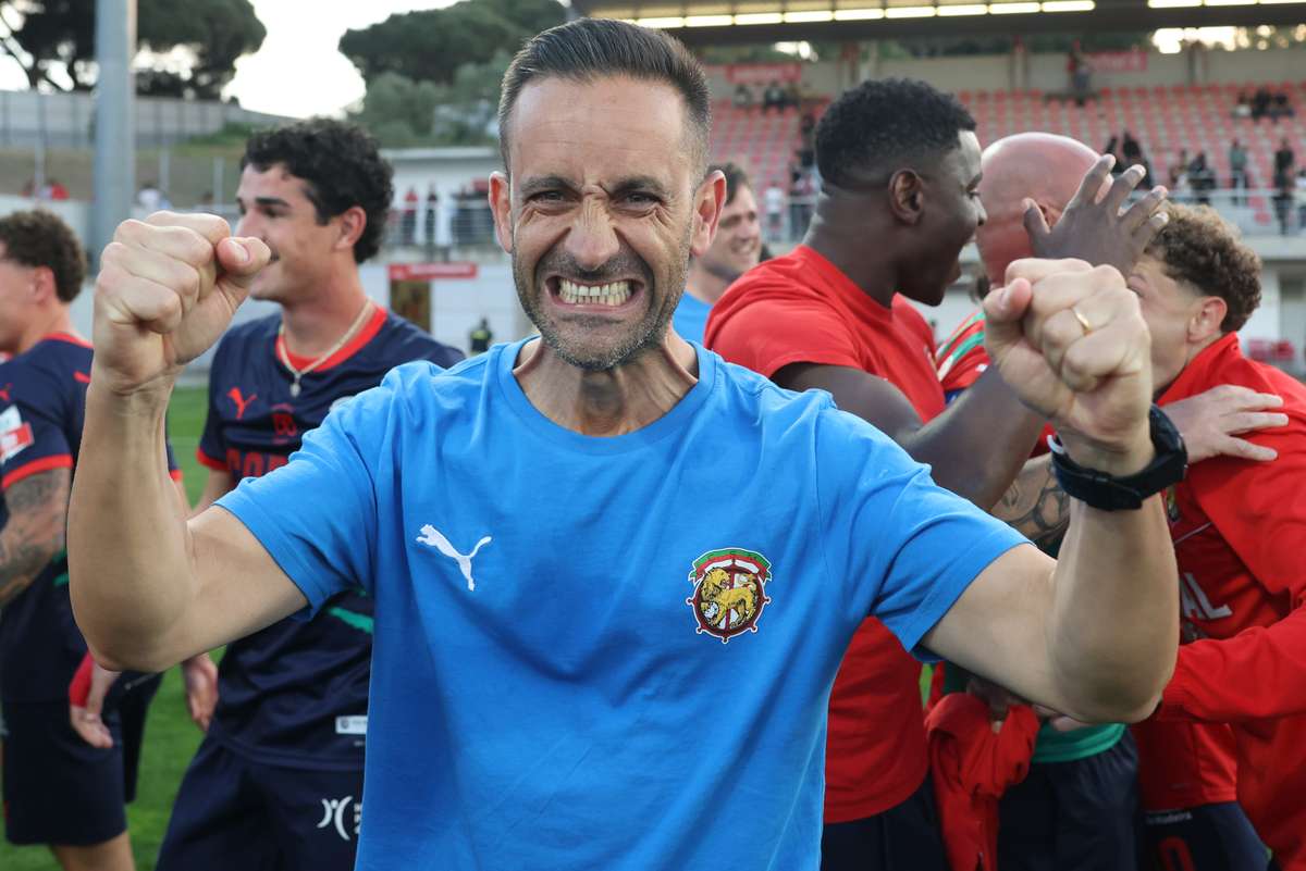 Liga 2: Treinador do Marítimo oferece promoção aos atletas e ao restante staff técnico