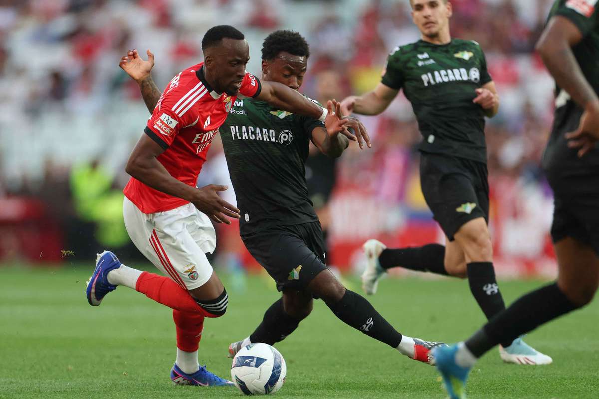 Lukebakio apresenta "desculpas sinceras" pela conduta após saída de campo no jogo do Benfica