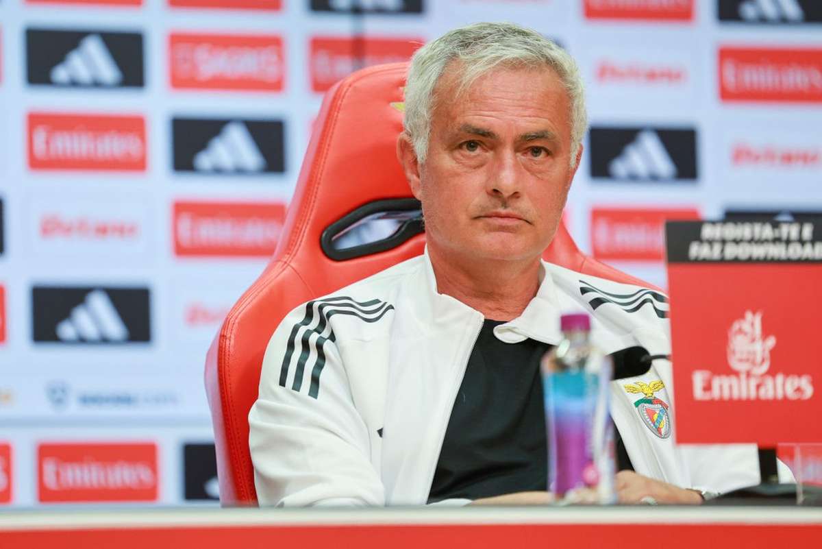 Mourinho enaltece Farioli: "Conquistará o campeonato de forma merecida"