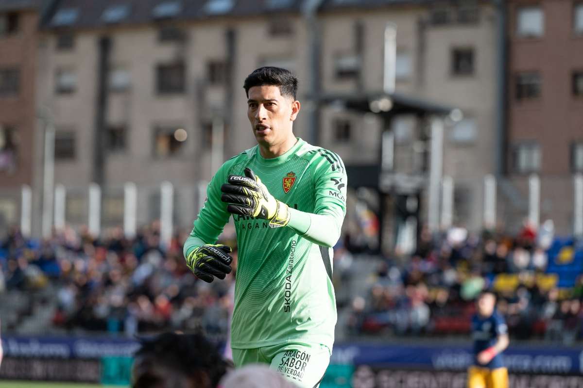 Espanha: Andrada, guarda-redes do Zaragoza, suspenso por 13 jogos