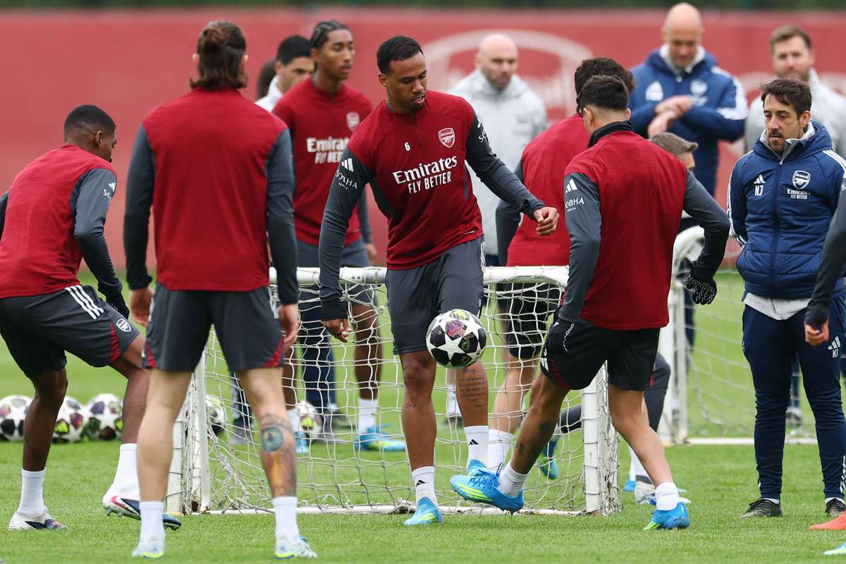 Seedorf aponta o Arsenal como favorito a vencer a Liga dos Campeões