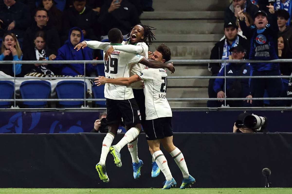 Francia como potencia sin influencia europea dependiendo de Estrasburgo y Rayo Vallecano