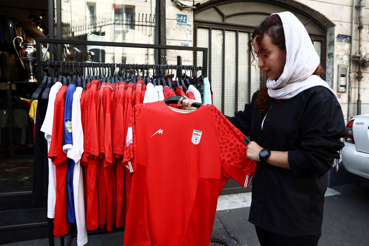 Equipe iranienne se desiste du congres FIFA suite a des affronts a laeroport de Toronto