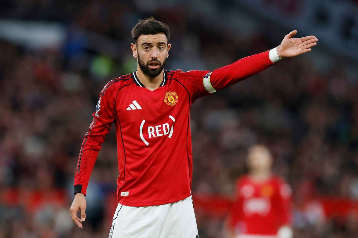 Sob os olhares do mercado, Bruno Fernandes pondera as aspirações do Manchester United