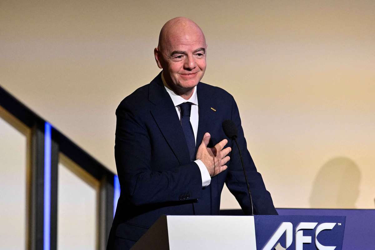CAF endossa de forma unânime a reeleição de Infantino na presidência da FIFA