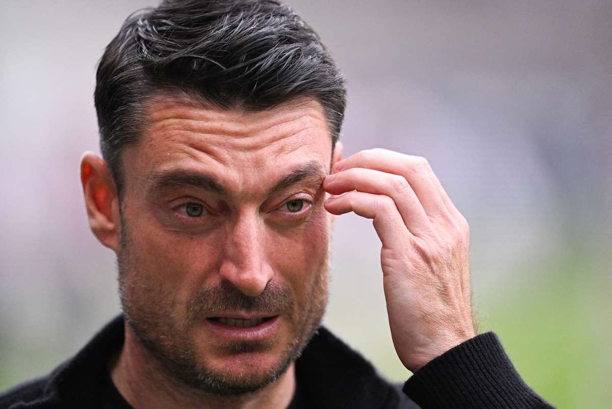 Eintracht-Trainer Riera poltert: Berichte zum Burkardt-Krach sind Quatsch