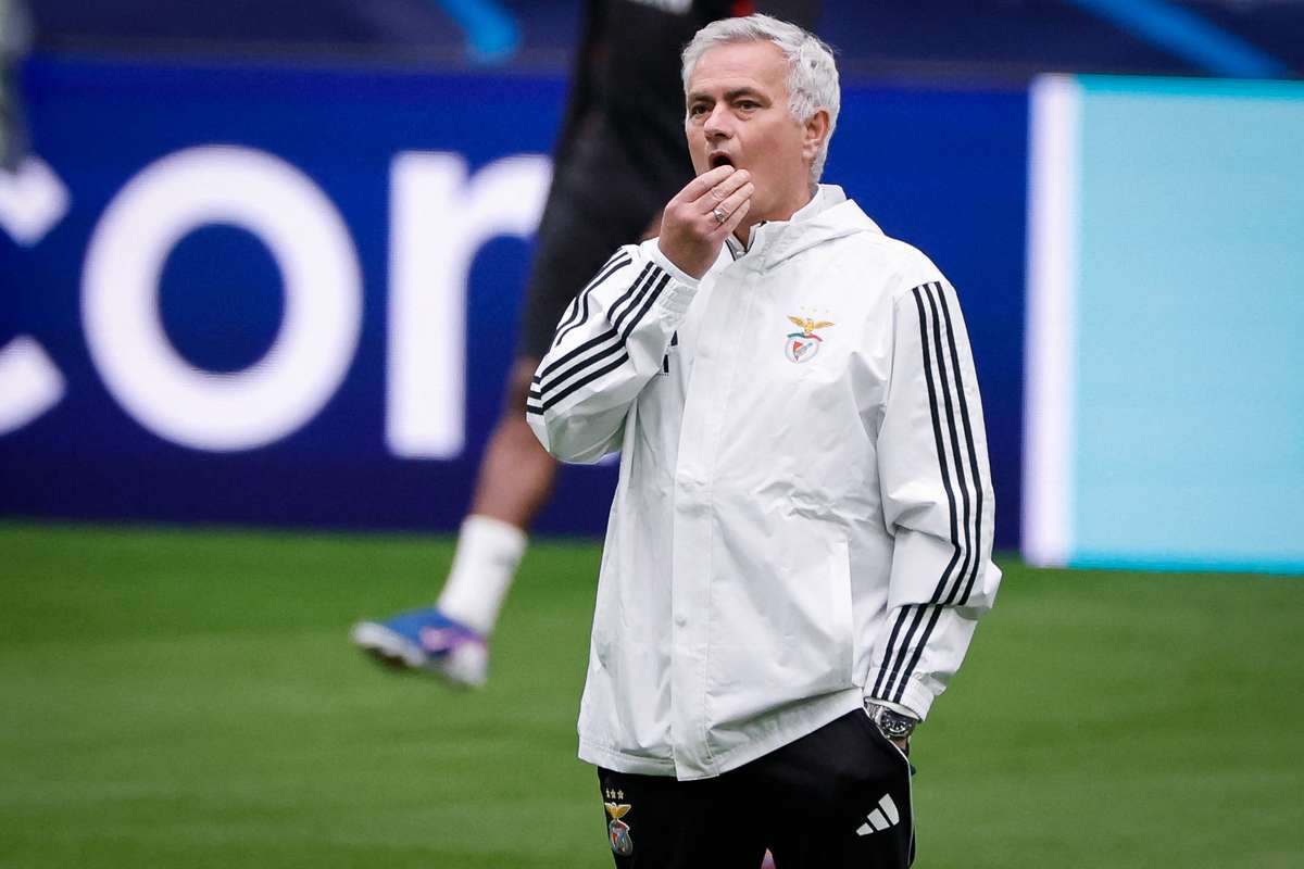 José Mourinho desmente boatos e afirma não ter sido contactado pelo Real Madrid