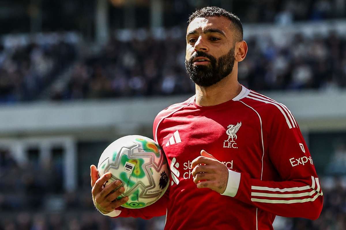 Slot assegura que Salah falha partida frente ao Manchester United mas joga o Mundial pelo Liverpool