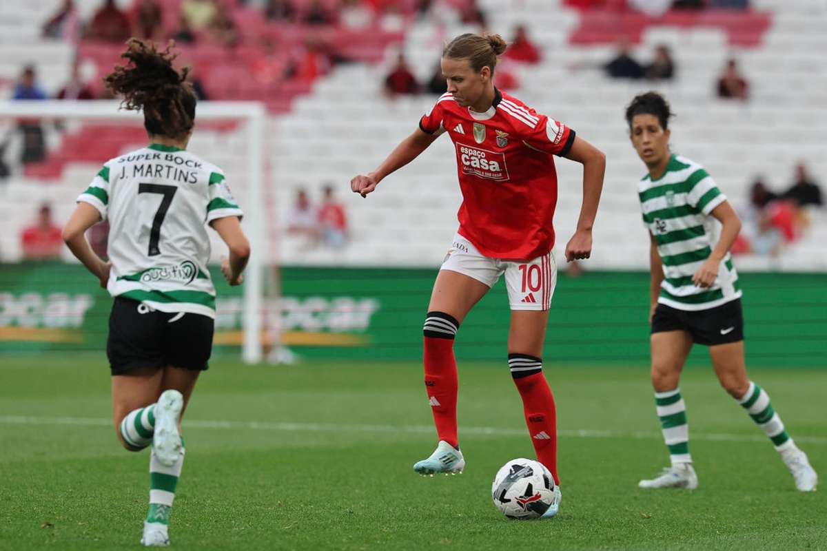 Feminino: Benfica celebra título com vitória sobre o Sporting (3-1)