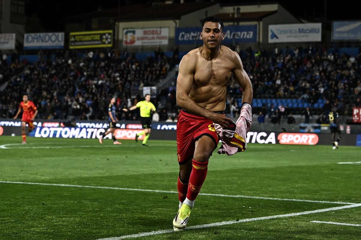 Pisa a Verona sestoupily z Serie A po výhře Lecce nad toskánským soupeřem která posílila jejich naděje na záchranu