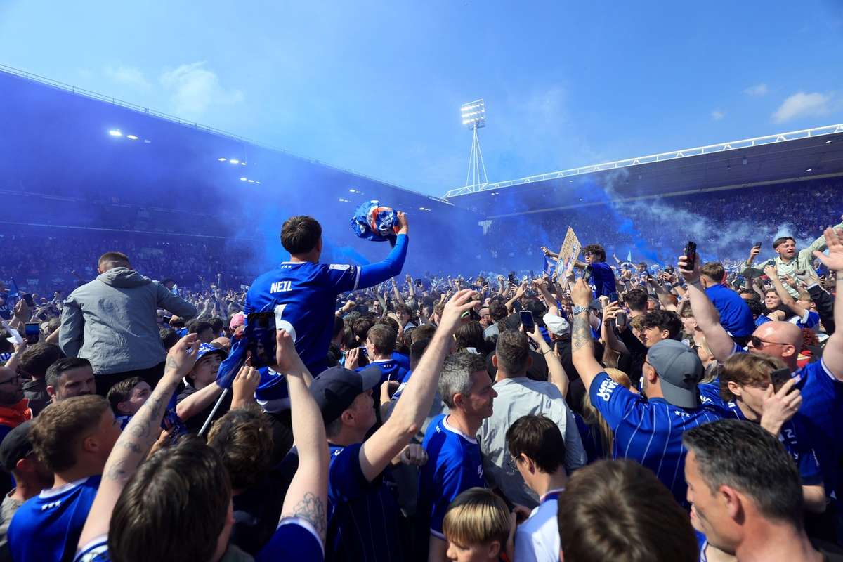 Ipswich steigt in die Premier League auf Wrexham scheitert an Playoffs