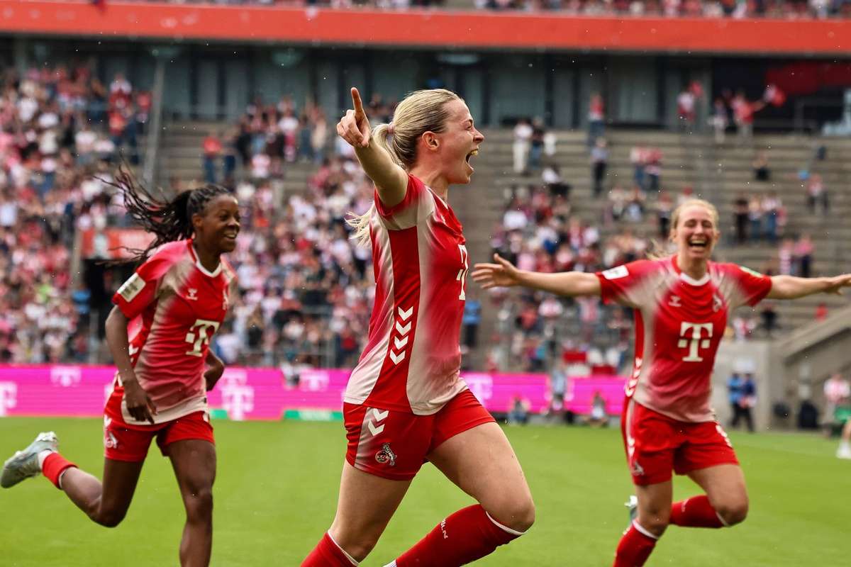 Wolfsburg kehrt nach Rückstand gegen Leipzig um Bremen fällt in Köln klar unter