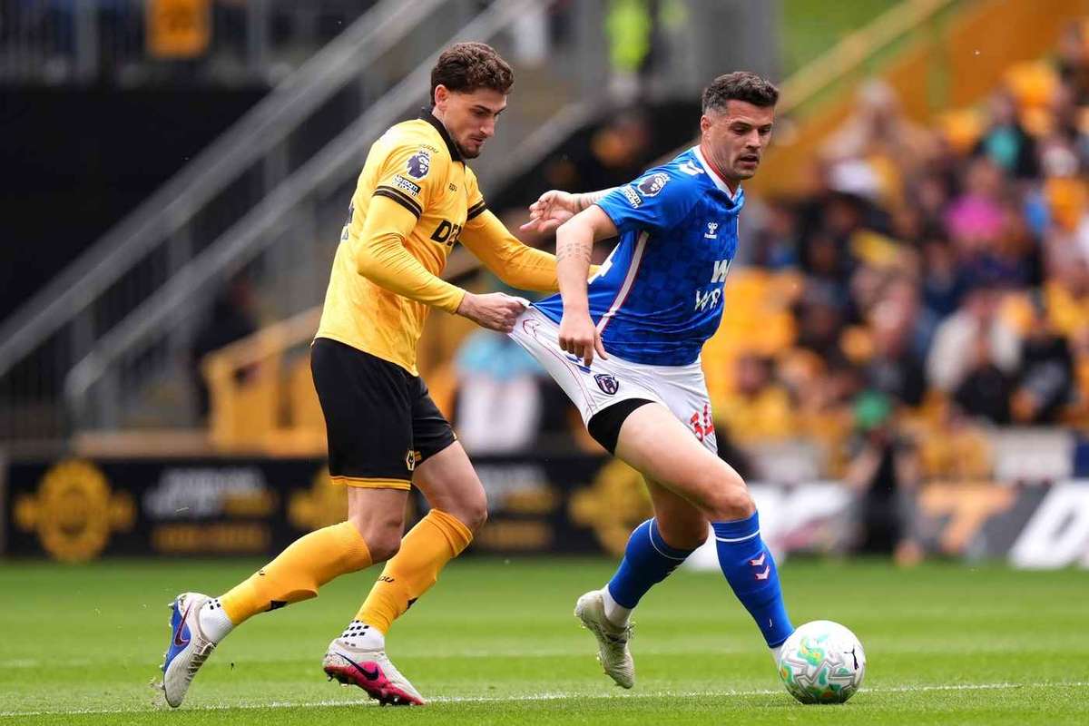 Sunderland reduced to 10 men draw against Wolves, continuing winless sequence