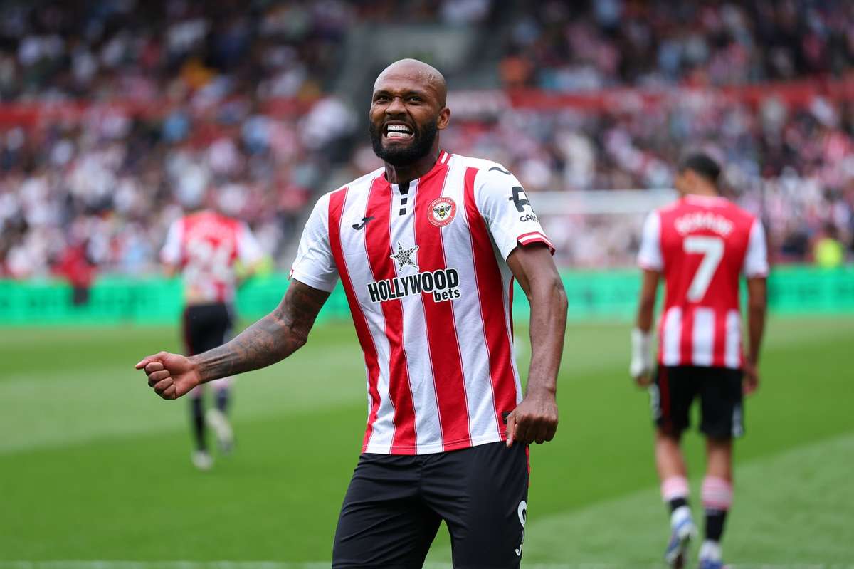 Brentford demolish West Ham to rise to sixth and enhance Tottenhams prospects for staying up