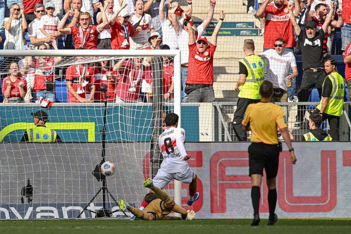 Stuttgart con dieci uomini segna allultimo secondo spezzando i sogni dellHoffenheim in una partita epica che finisce in pareggio